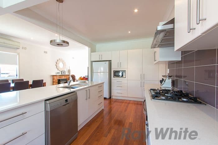 8 Hallvert Crescent, Charlestown NSW 2290, Charlestown - Thumbnail 3