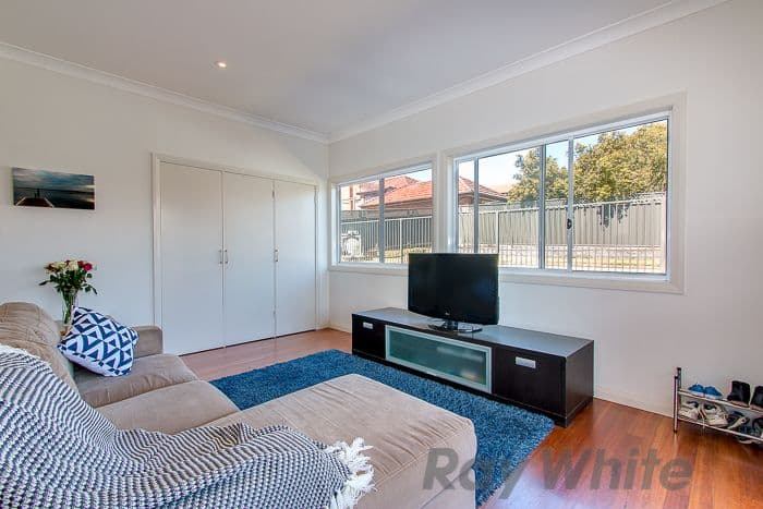8 Hallvert Crescent, Charlestown NSW 2290, Charlestown - Thumbnail 4