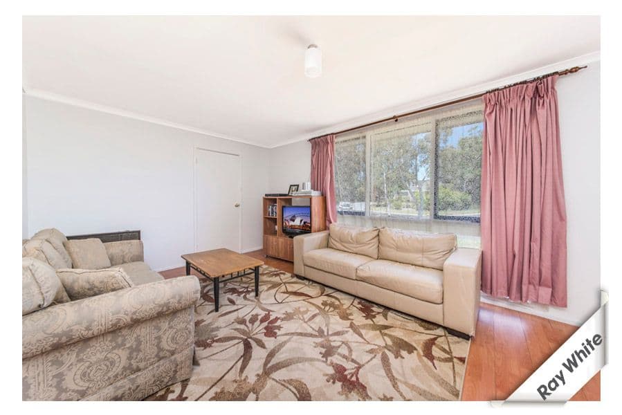 17 Jenner Court, Wanniassa ACT 2903, Wanniassa - Thumbnail 2