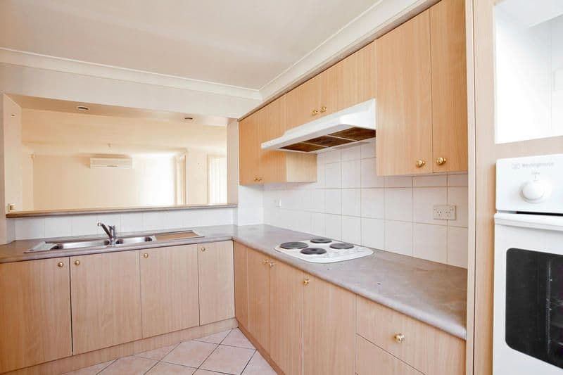 15 Warfield Place, CECIL HILLS NSW 2171, Cecil Hills - Thumbnail 3