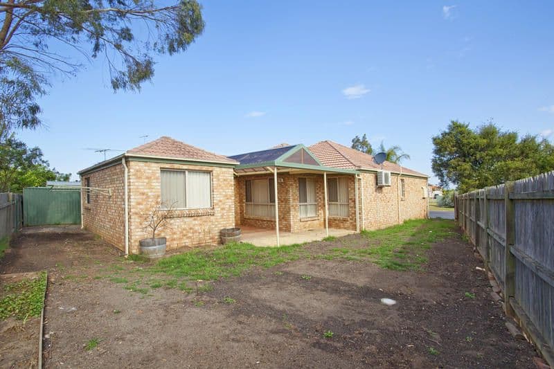 15 Warfield Place, CECIL HILLS NSW 2171, Cecil Hills - Thumbnail 6