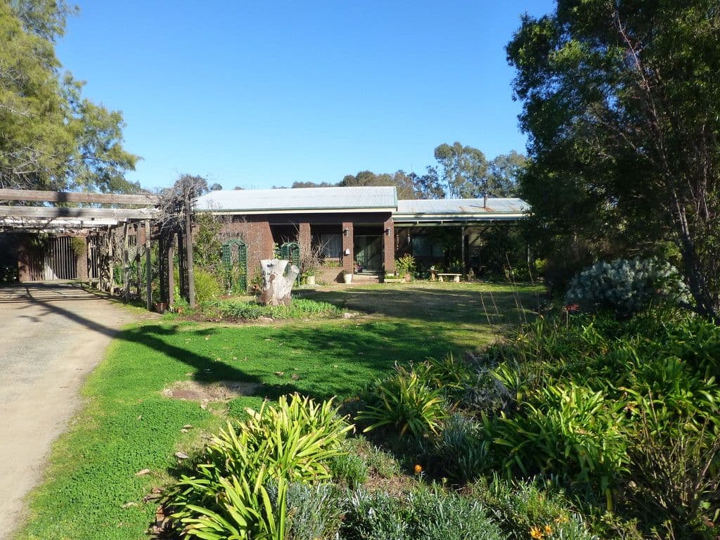 220 Maryann Road, Echuca VIC 3564, Echuca - Image 1