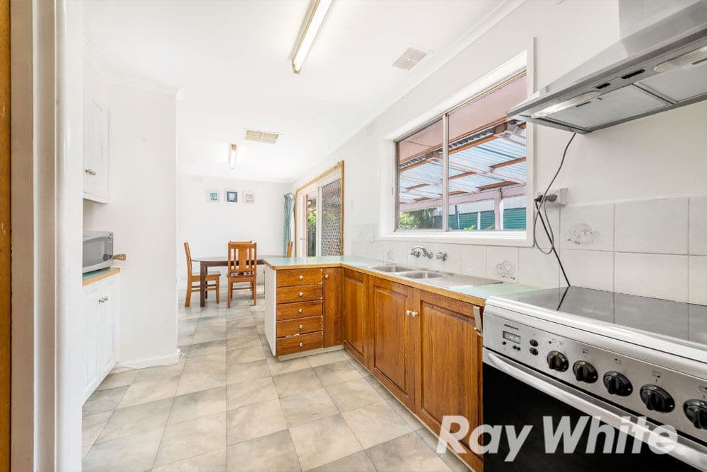 42 Lynn Drive, Ferntree Gully VIC 3156, Ferntree Gully - Thumbnail 2