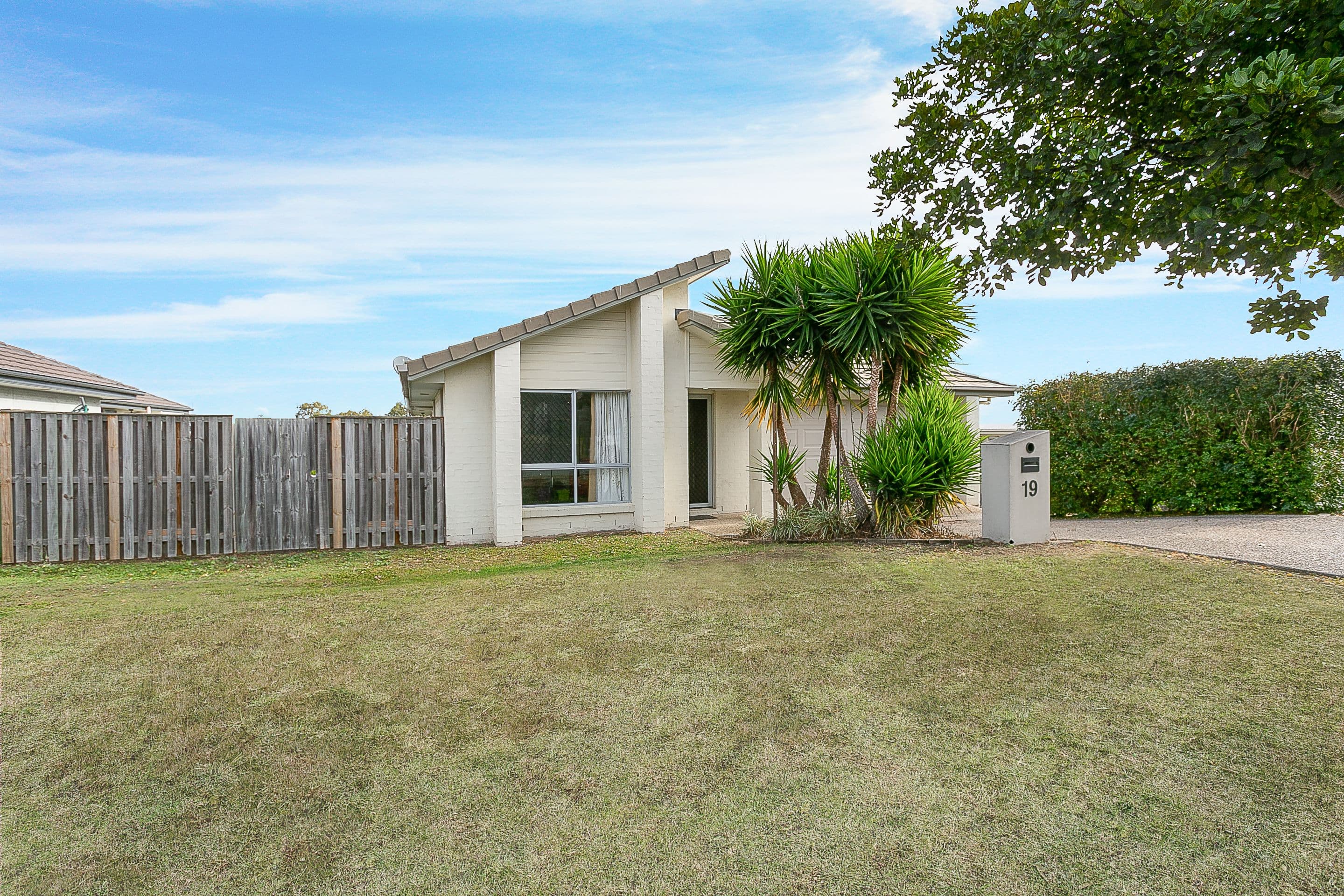 19 Harold Reinhardt Drive, Redbank Plains QLD 4301, Redbank Plains - Thumbnail 4