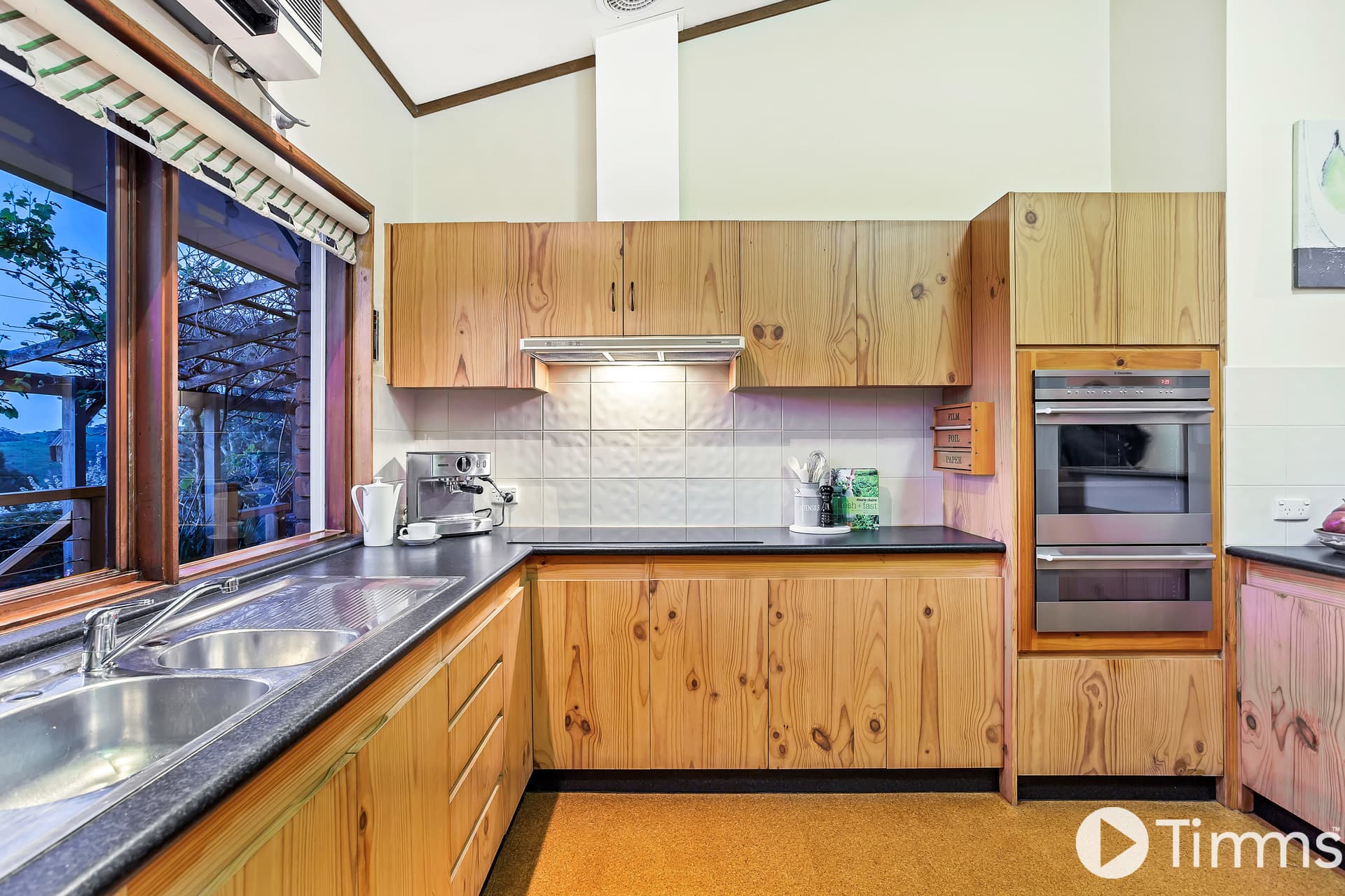 111 Cherry Gardens Road, Cherry Gardens - Thumbnail 2