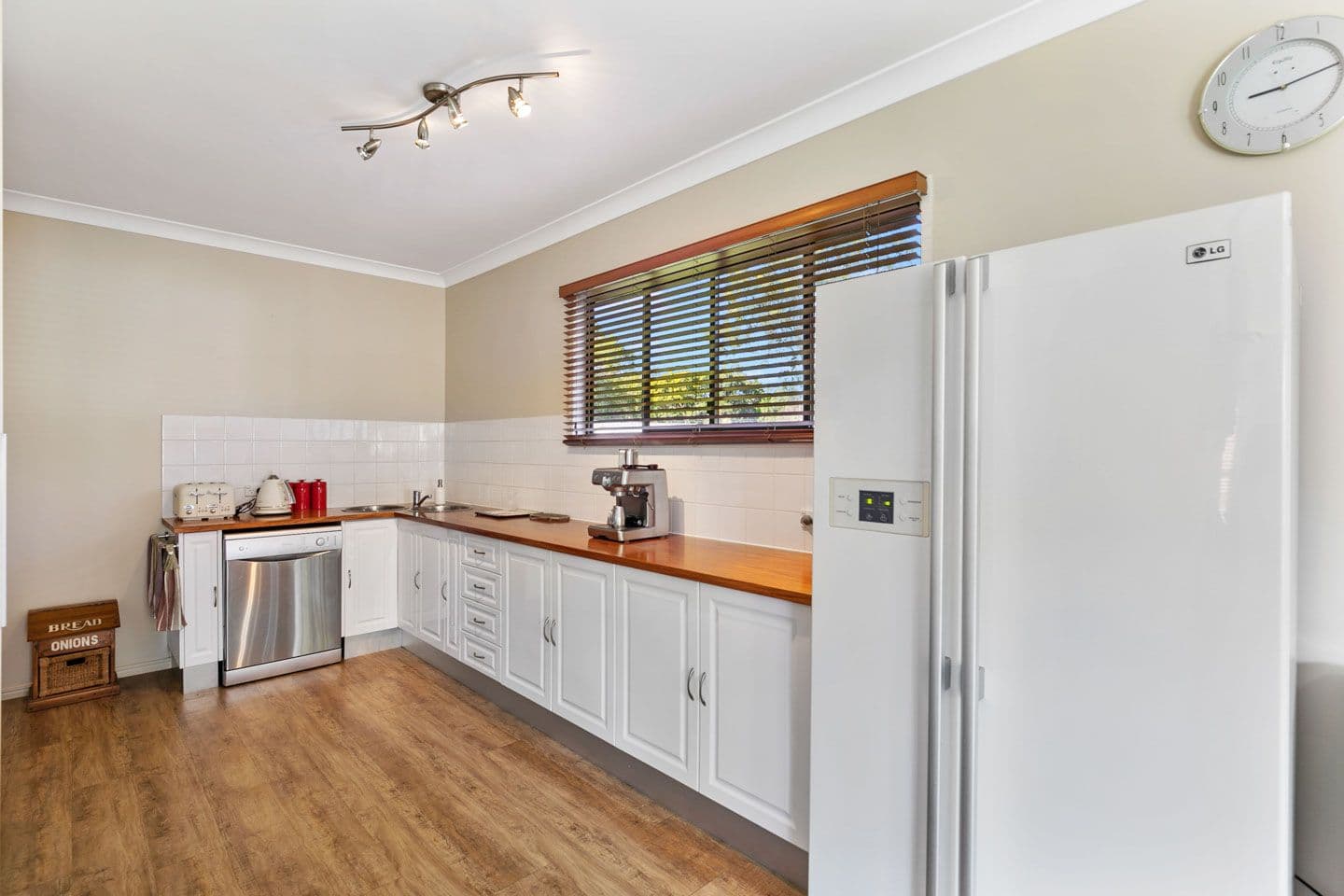 19 Dalkeith Street, Burrum Town QLD 4659, Burrum Town - Thumbnail 5