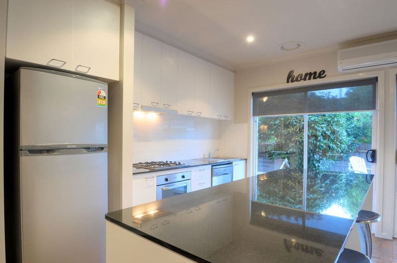 18 Robertson Parade, ASPENDALE VIC 3195, Aspendale - Thumbnail 3