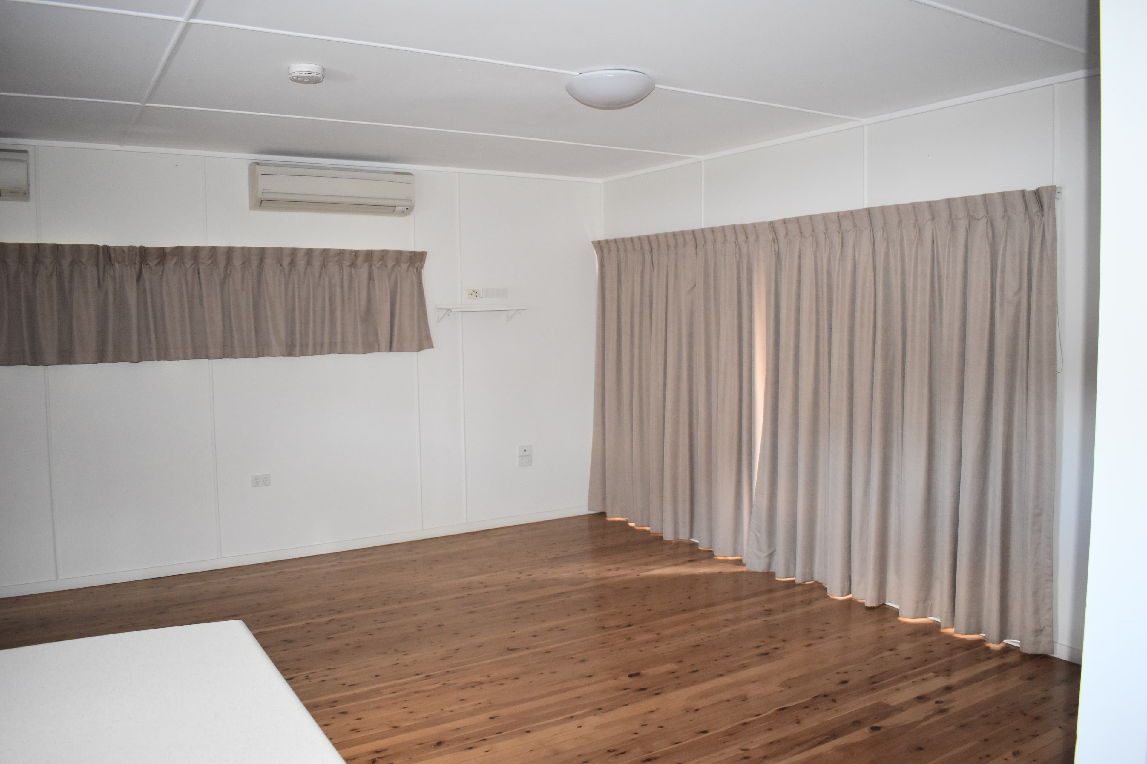106 Hospital Road, Emerald QLD 4720, Emerald - Thumbnail 5