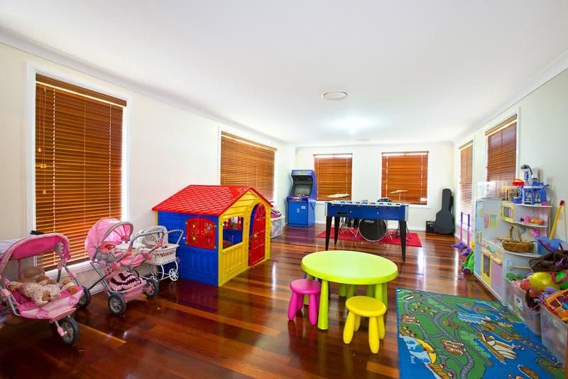 8 Swansea Place, WEST HOXTON NSW 2171, West Hoxton - Thumbnail 6