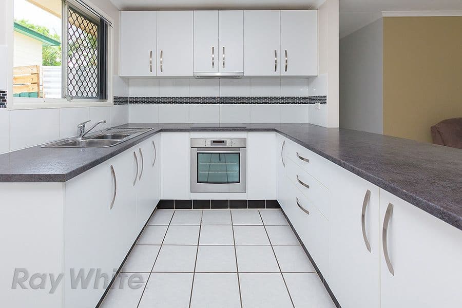 31 Melinda Street, CAMIRA QLD 4300, Camira - Thumbnail 4