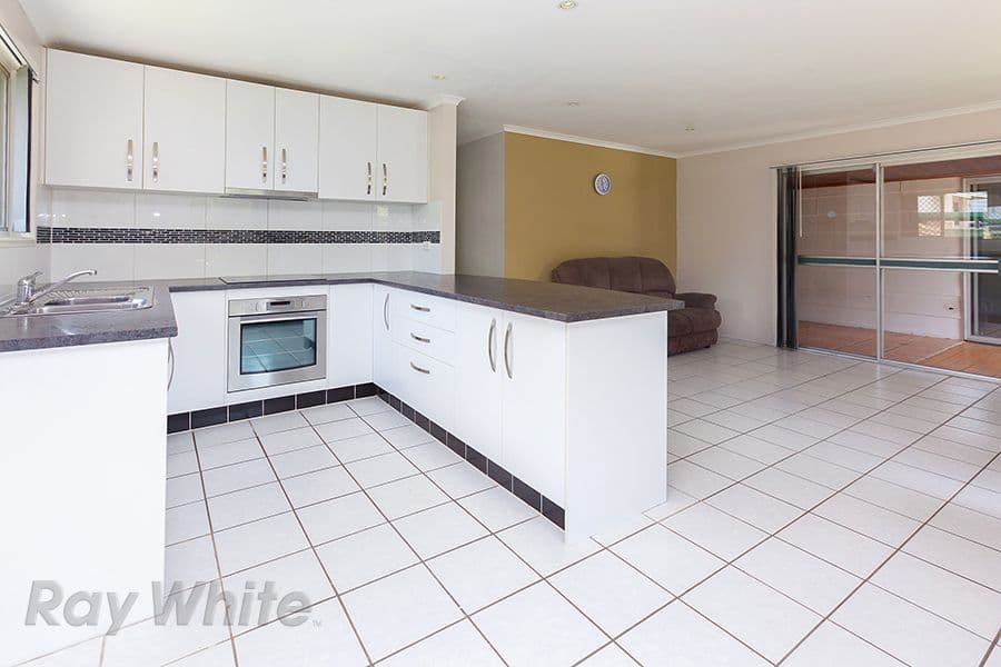31 Melinda Street, CAMIRA QLD 4300, Camira - Thumbnail 5
