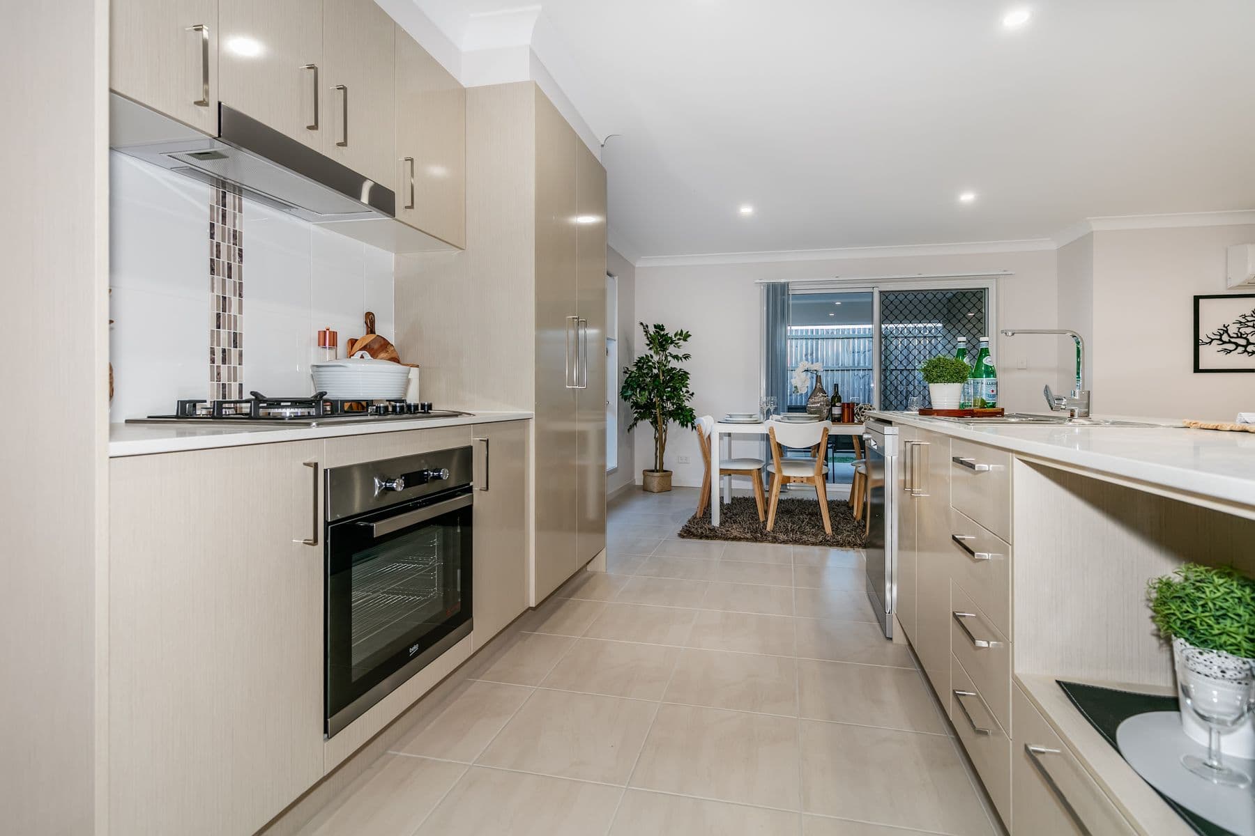 11 Mica Street, Yarrabilba QLD 4207, Yarrabilba - Thumbnail 2