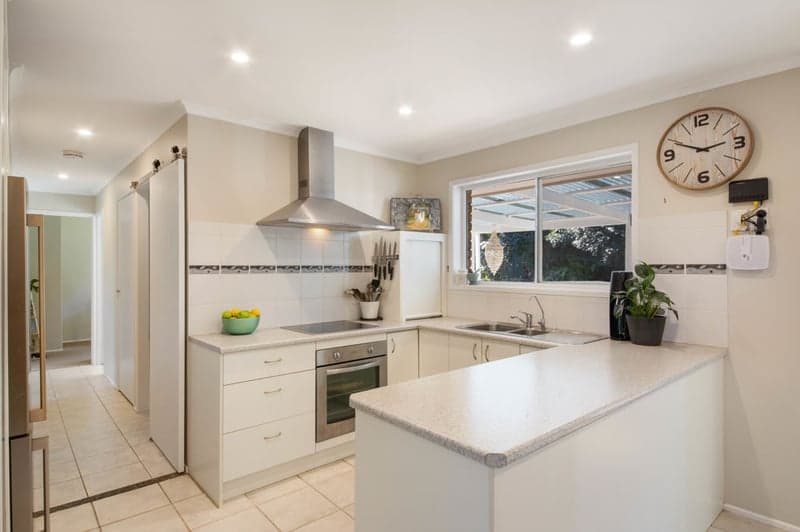 77 Stevens Road, Glenview - Thumbnail 6