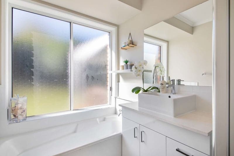 77 Stevens Road, Glenview - Thumbnail 8