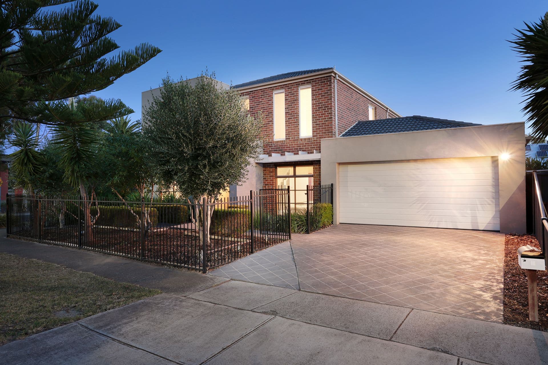 1 Livorno Lane, Point Cook VIC 3030, Point Cook - Thumbnail 2
