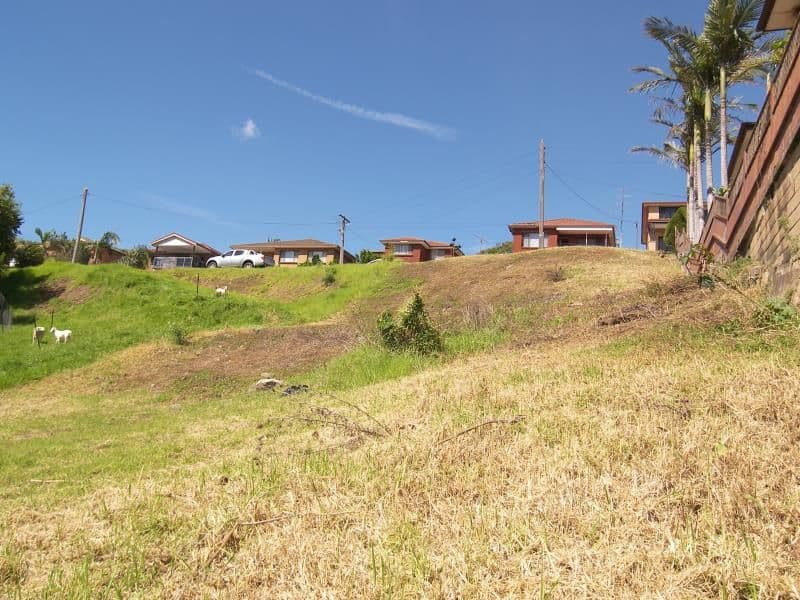 18a Grattan Street, CRINGILA NSW 2502, Cringila - Thumbnail 2