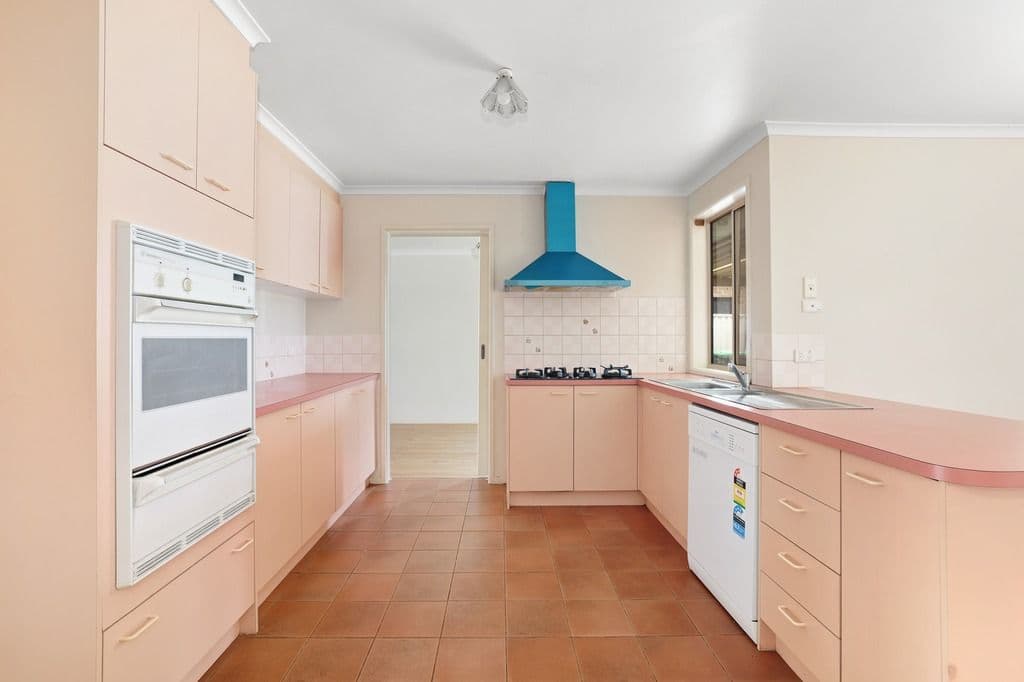 22 Ganges Court, Werribee VIC 3030, Werribee - Thumbnail 6