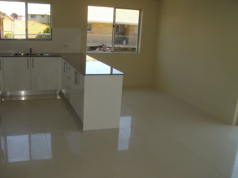 7-9 Loder Street, BIGGERA WATERS QLD 4216, Biggera Waters - Thumbnail 2