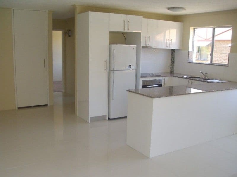 7-9 Loder Street, BIGGERA WATERS QLD 4216, Biggera Waters - Thumbnail 4