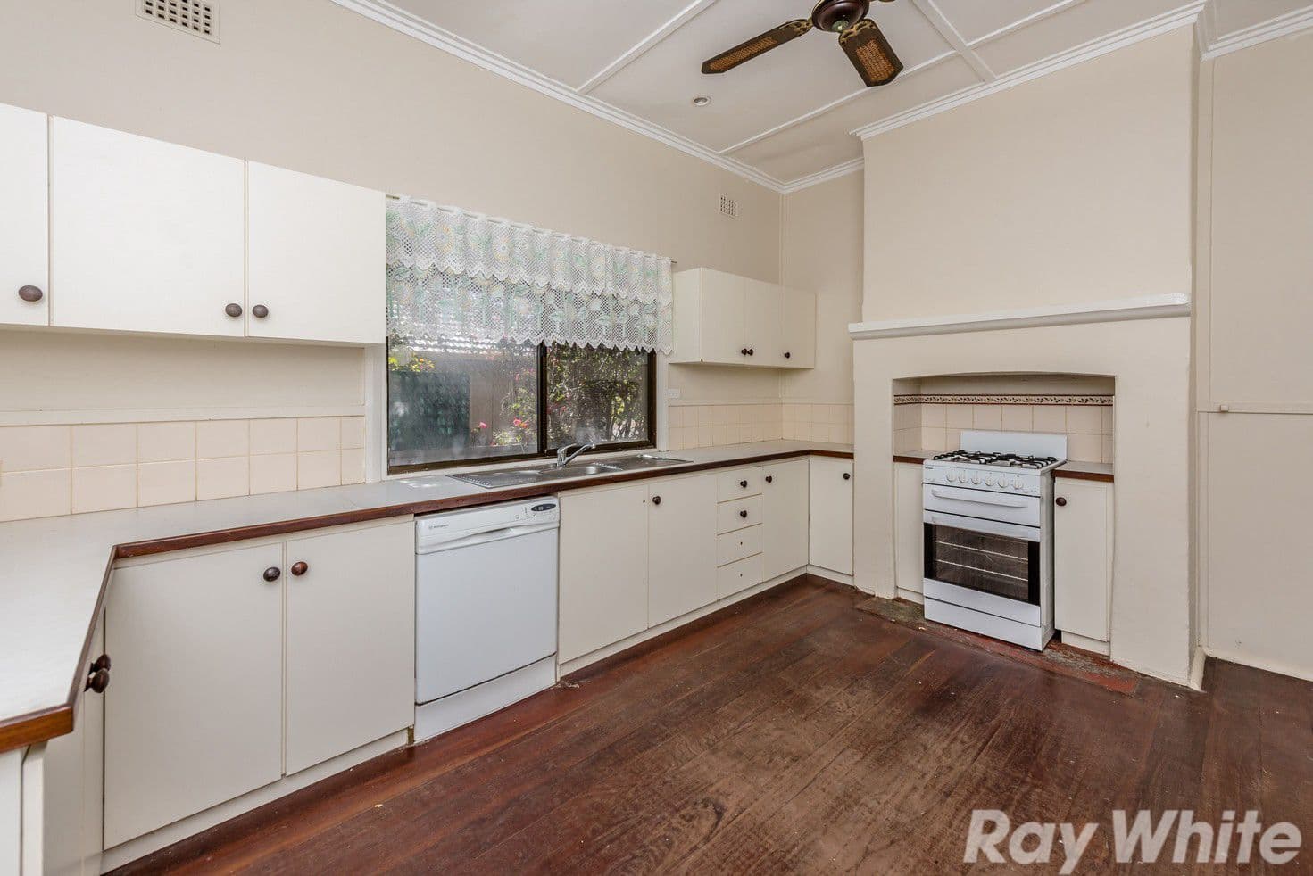 21 Conway Street, Beachlands WA 6530, Beachlands - Thumbnail 3