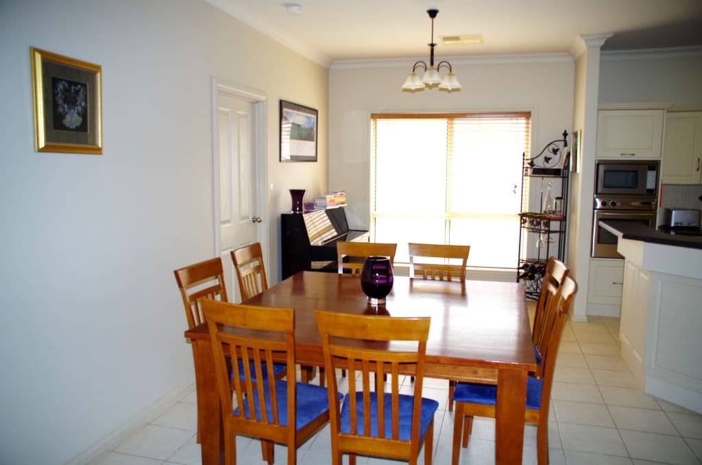 6 Flinders Street, Renmark SA 5341, Renmark - Thumbnail 2