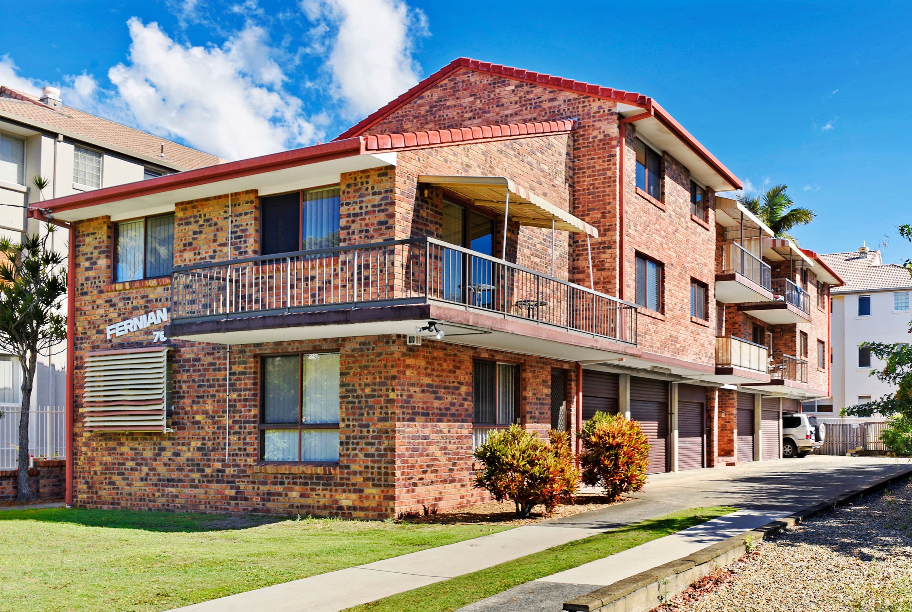 76 Brighton Street, Biggera Waters QLD 4216, Biggera Waters - Thumbnail 2