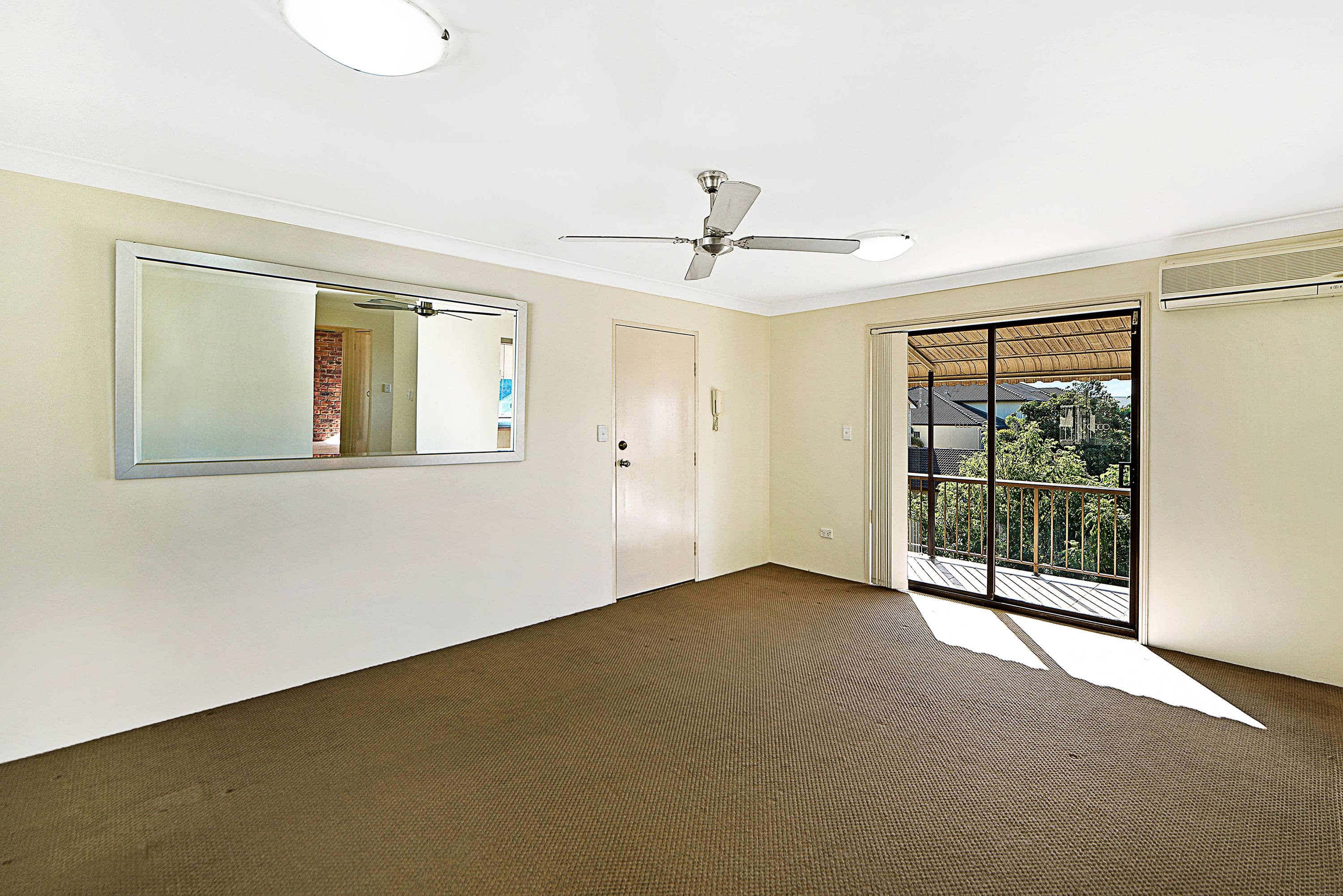 76 Brighton Street, Biggera Waters QLD 4216, Biggera Waters - Thumbnail 3