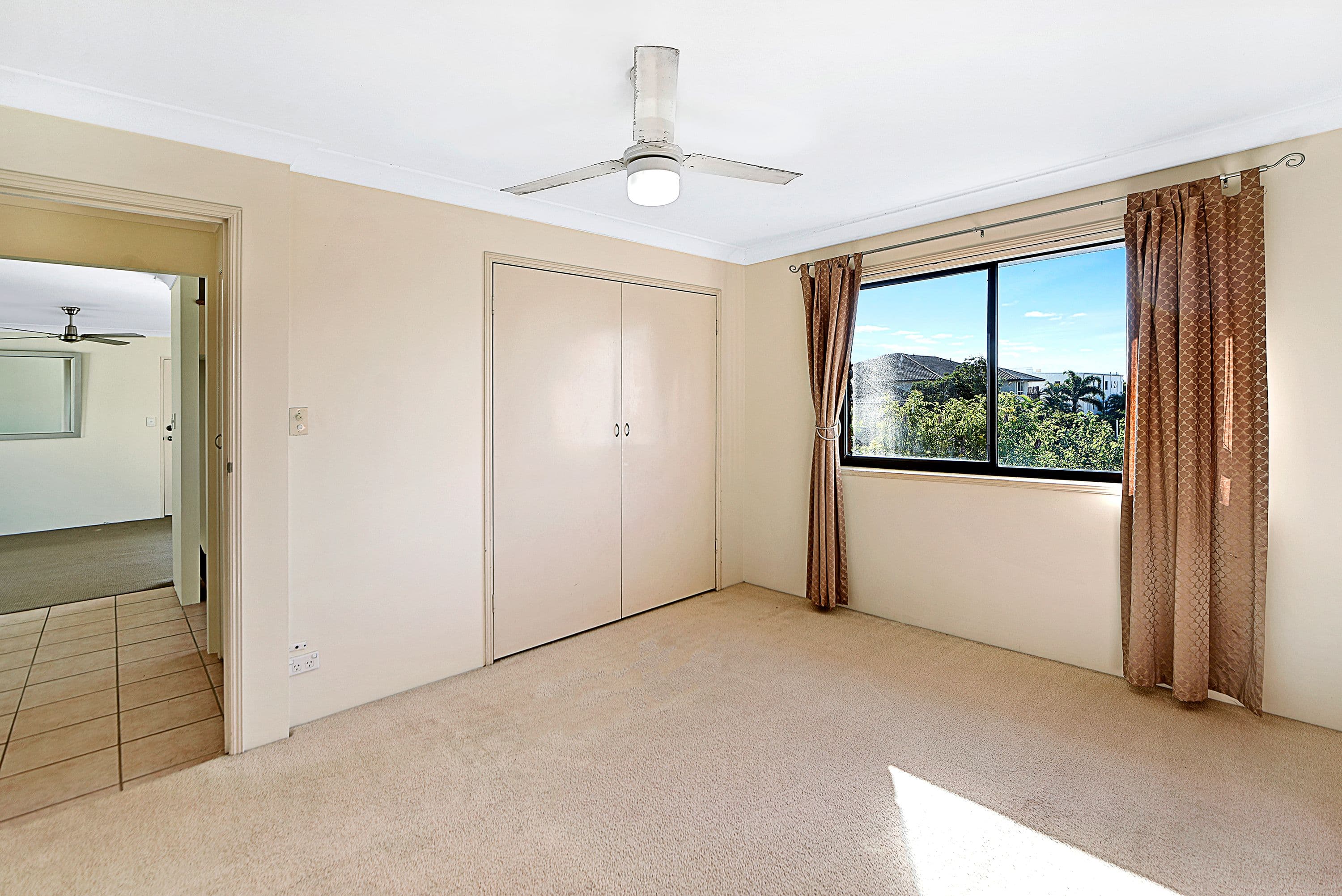 76 Brighton Street, Biggera Waters QLD 4216, Biggera Waters - Thumbnail 5