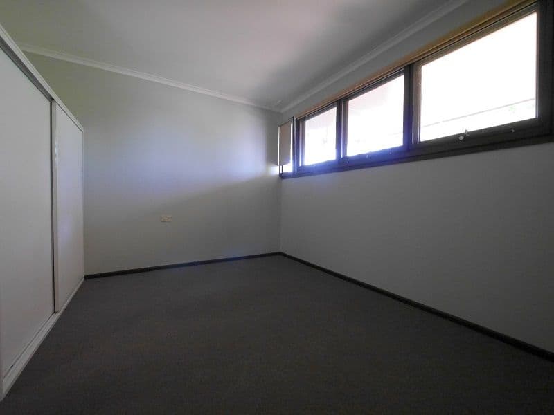 4 Karinya Street, Cowra NSW 2794, Cowra - Thumbnail 8