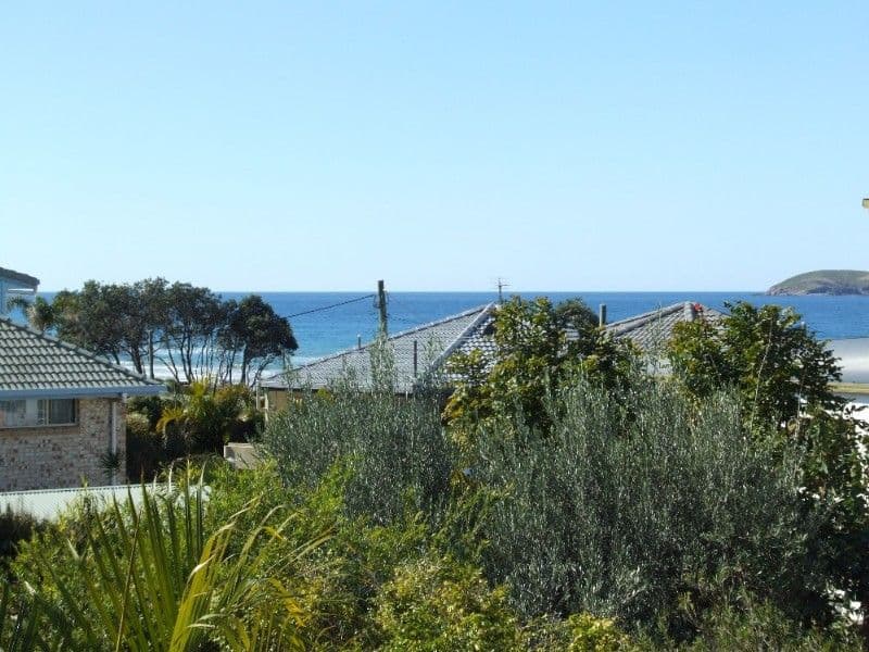 7 Flagstaff Avenue, EMERALD BEACH NSW 2456, Emerald Beach - Thumbnail 2