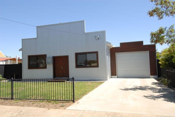 79 Hardinge Street, Deniliquin NSW 2710, Deniliquin - Image 1