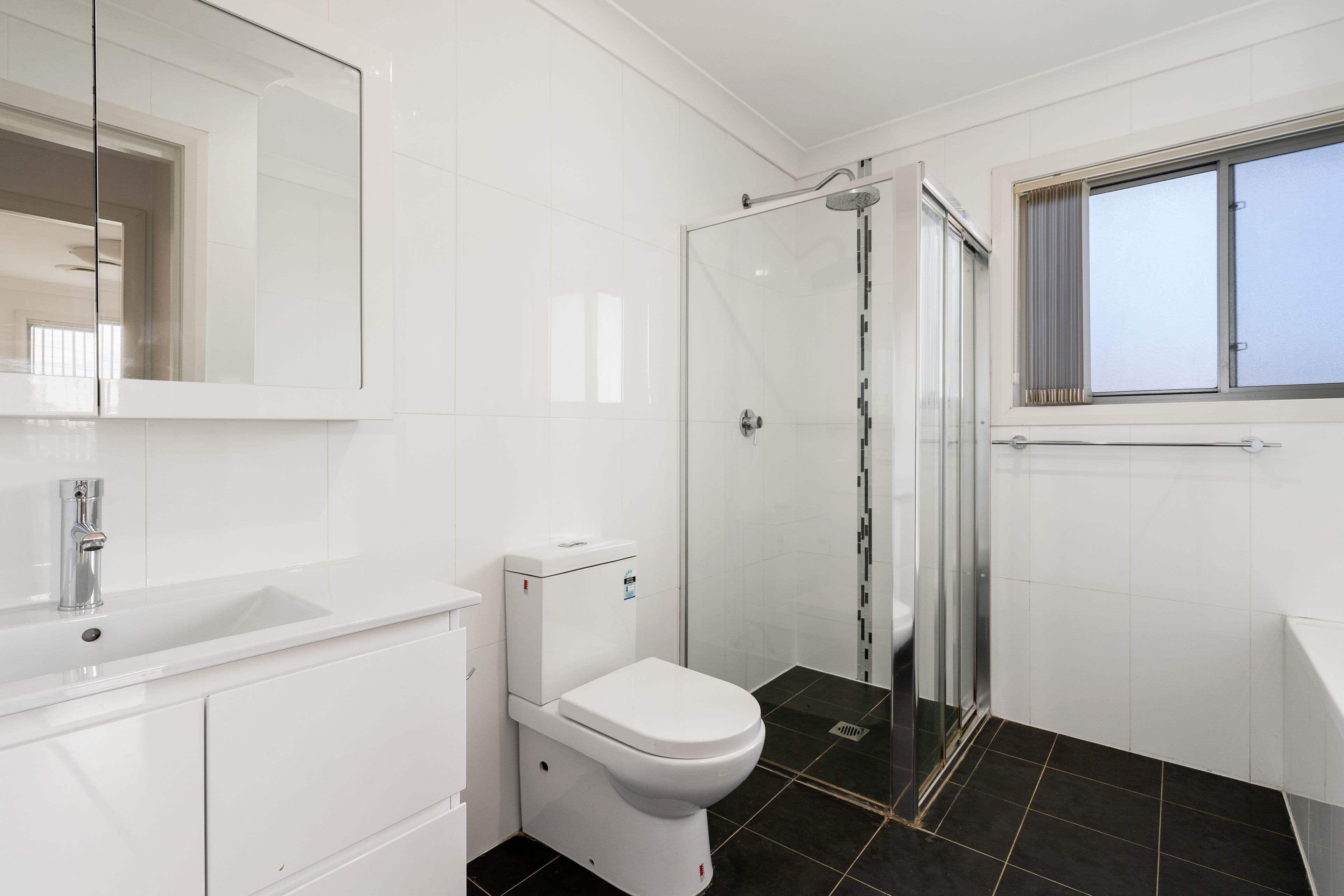 2/1 Alexander Street, Smithfield NSW 2164, Smithfield - Thumbnail 2