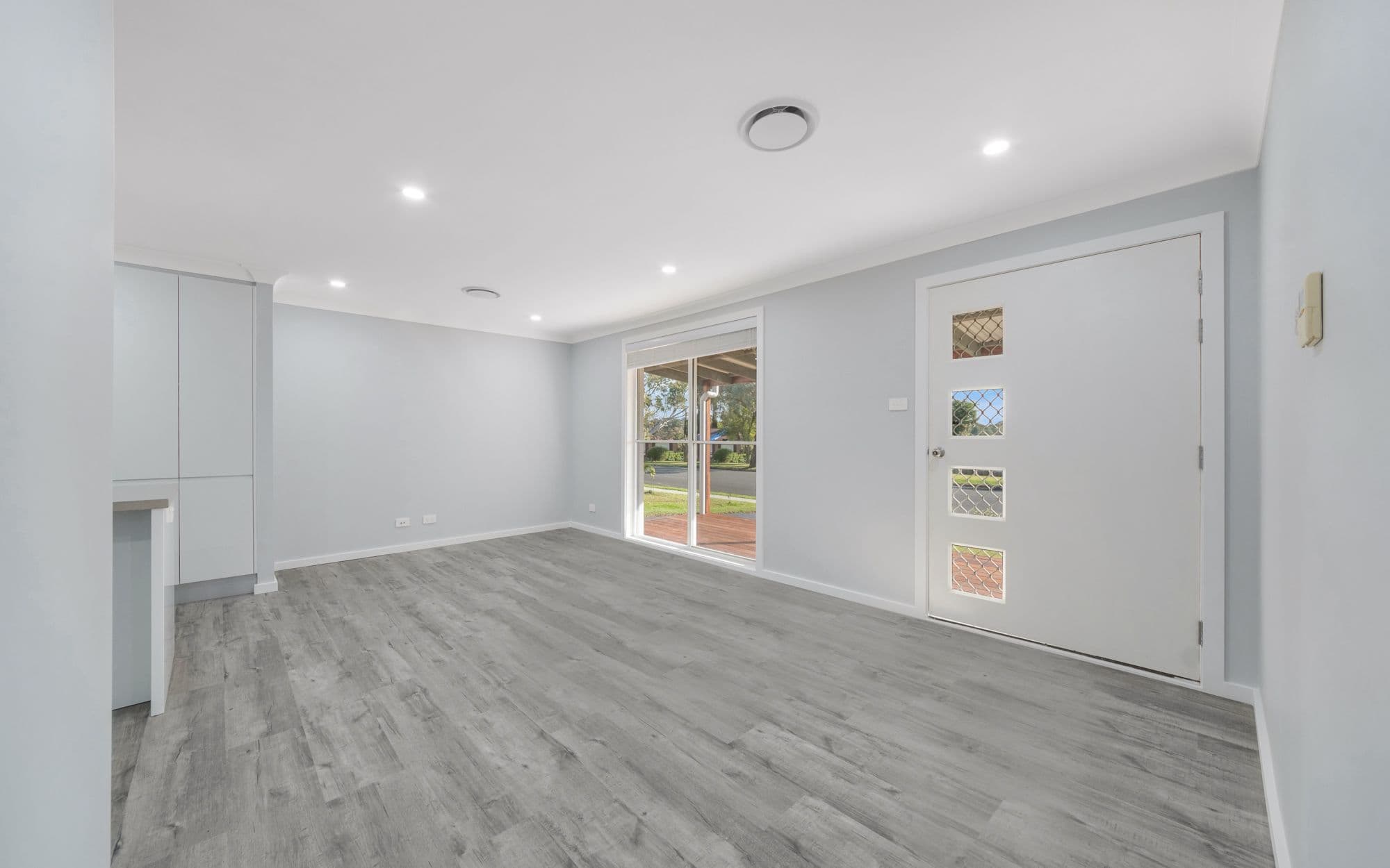 49 Queenscliff Drive, Woodbine NSW 2560, Woodbine - Thumbnail 2