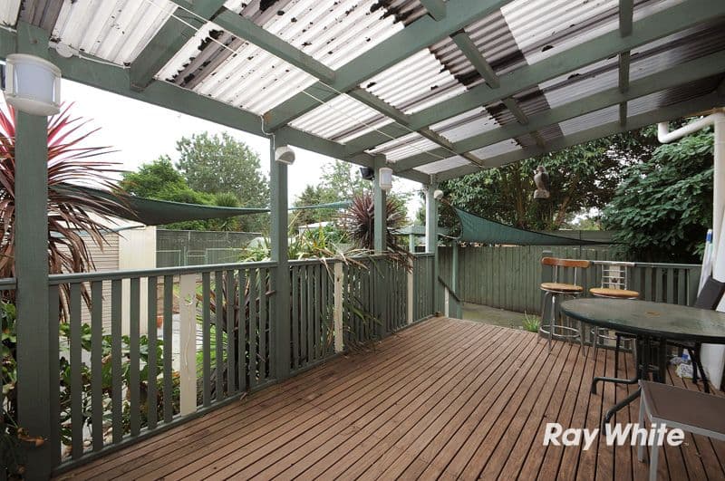 9 Damian Court, CRANBOURNE VIC 3977, Cranbourne - Thumbnail 3
