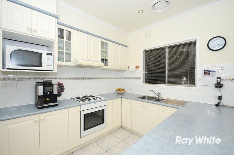 9 Damian Court, CRANBOURNE VIC 3977, Cranbourne - Thumbnail 4