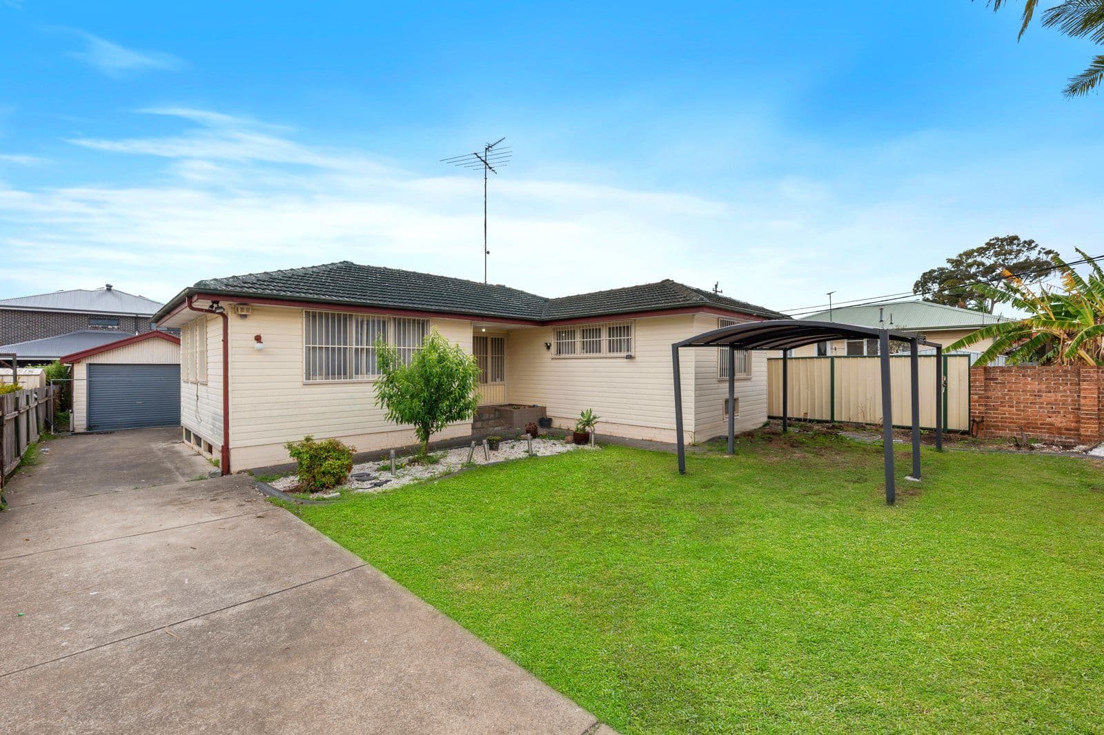 1 Barlow Crescent, Canley Heights NSW 2166, Canley Heights - Thumbnail 2