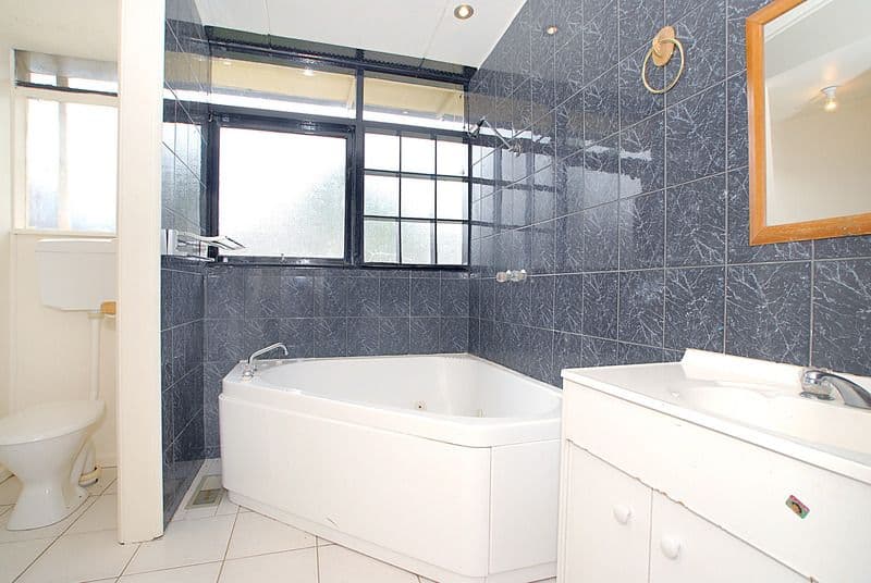 6 Loretto Avenue, FERNTREE GULLY VIC 3156, Ferntree Gully - Thumbnail 4