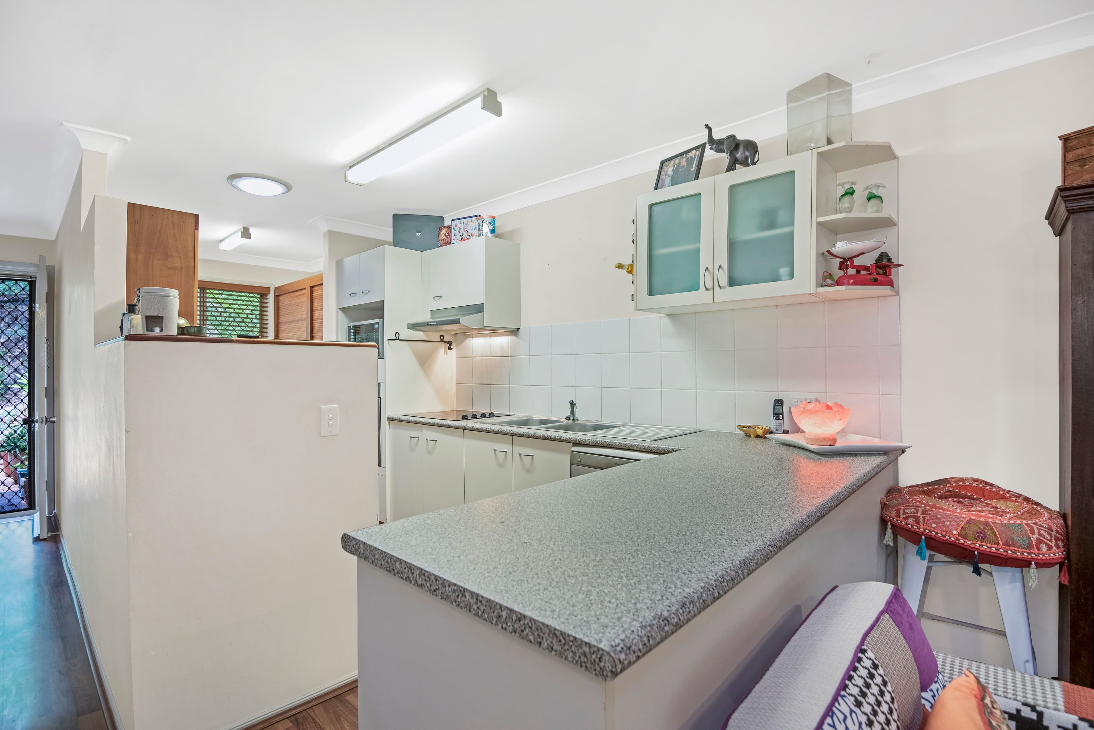 2-6 Simpsons Road, Currumbin Waters QLD 4223, Currumbin Waters - Thumbnail 5