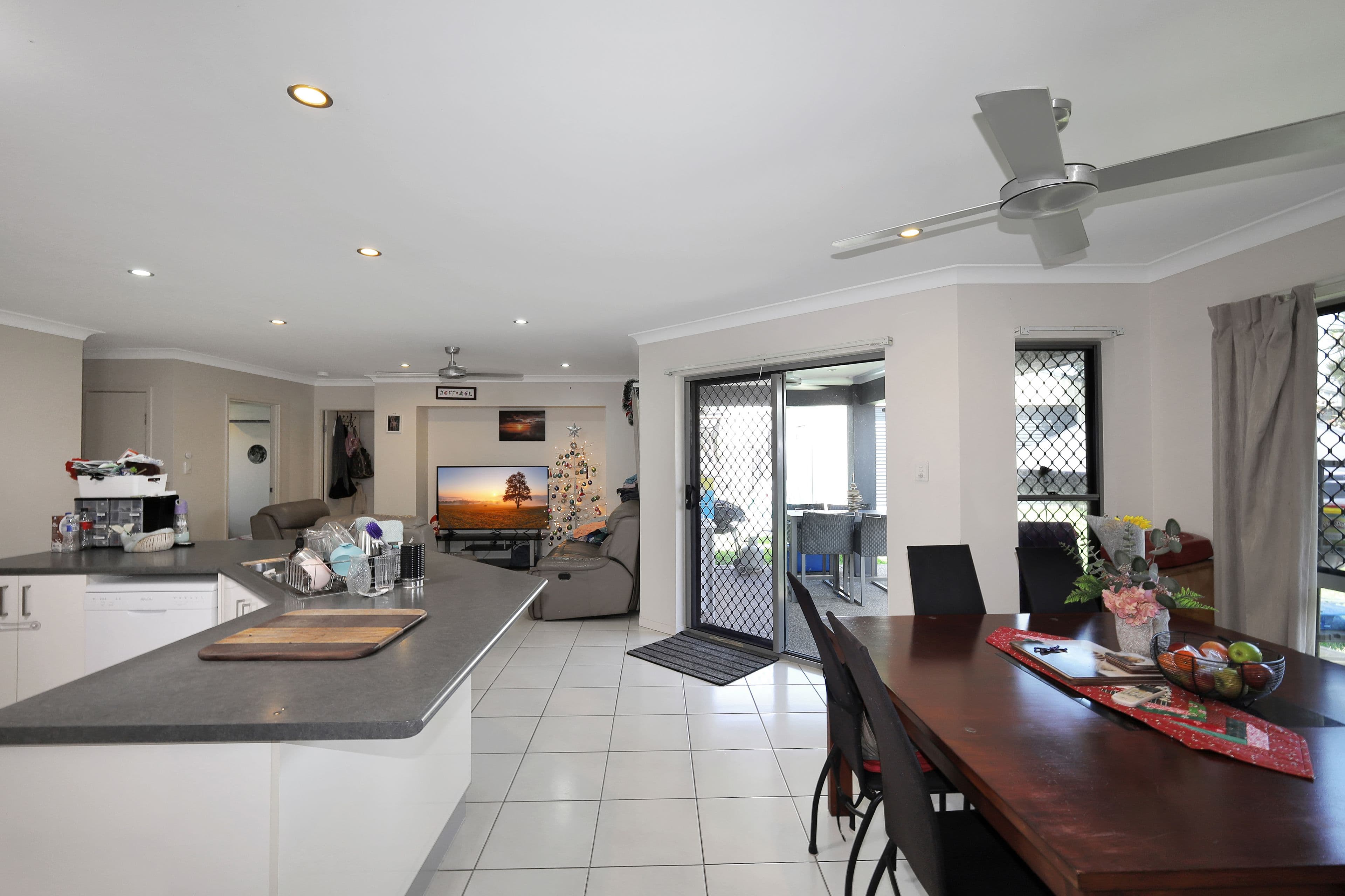 26 Pacific Avenue, Sarina QLD 4737, Sarina - Thumbnail 6