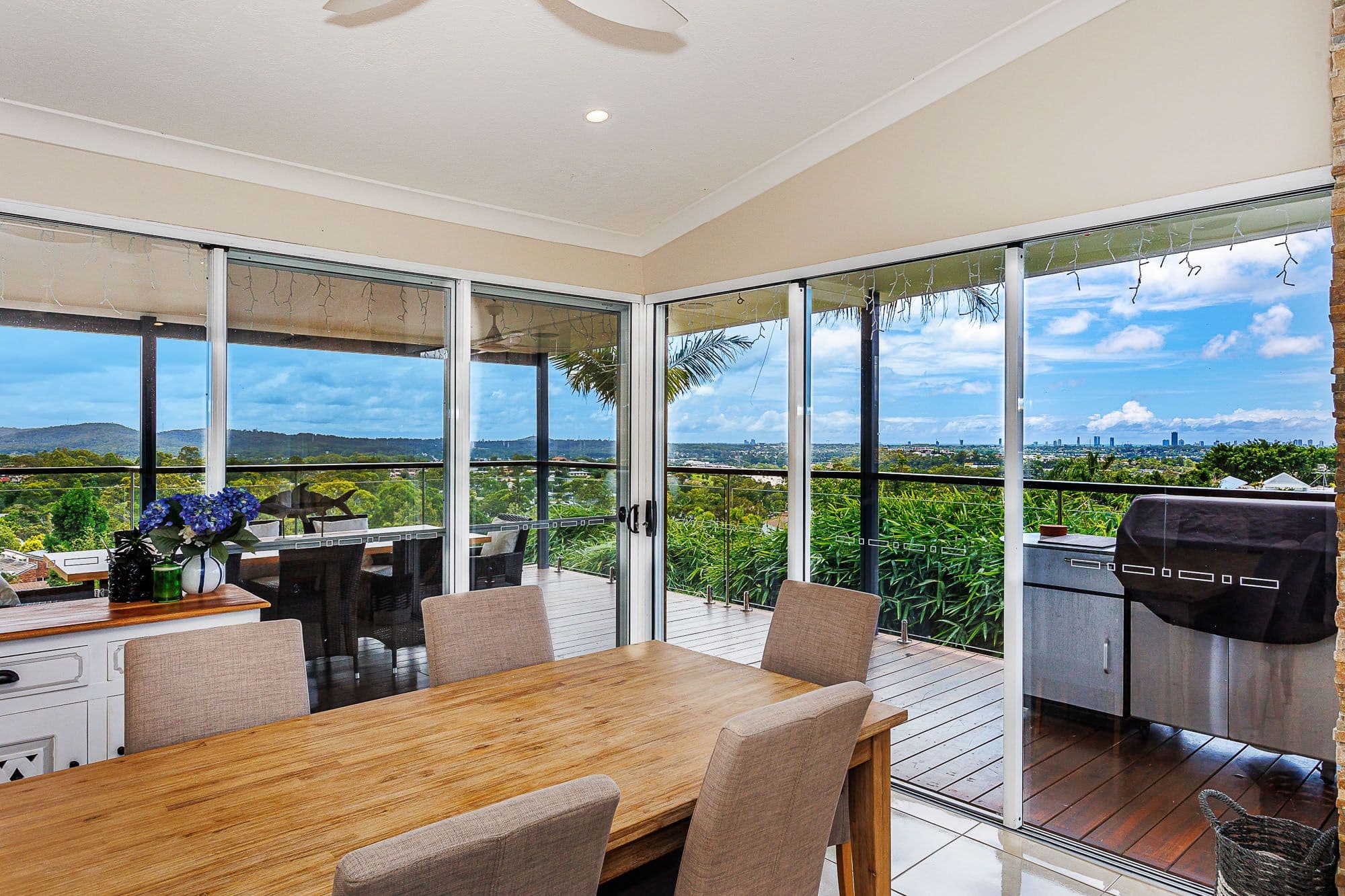 7 Macrobert Street, Highland Park QLD 4211, Highland Park - Thumbnail 3