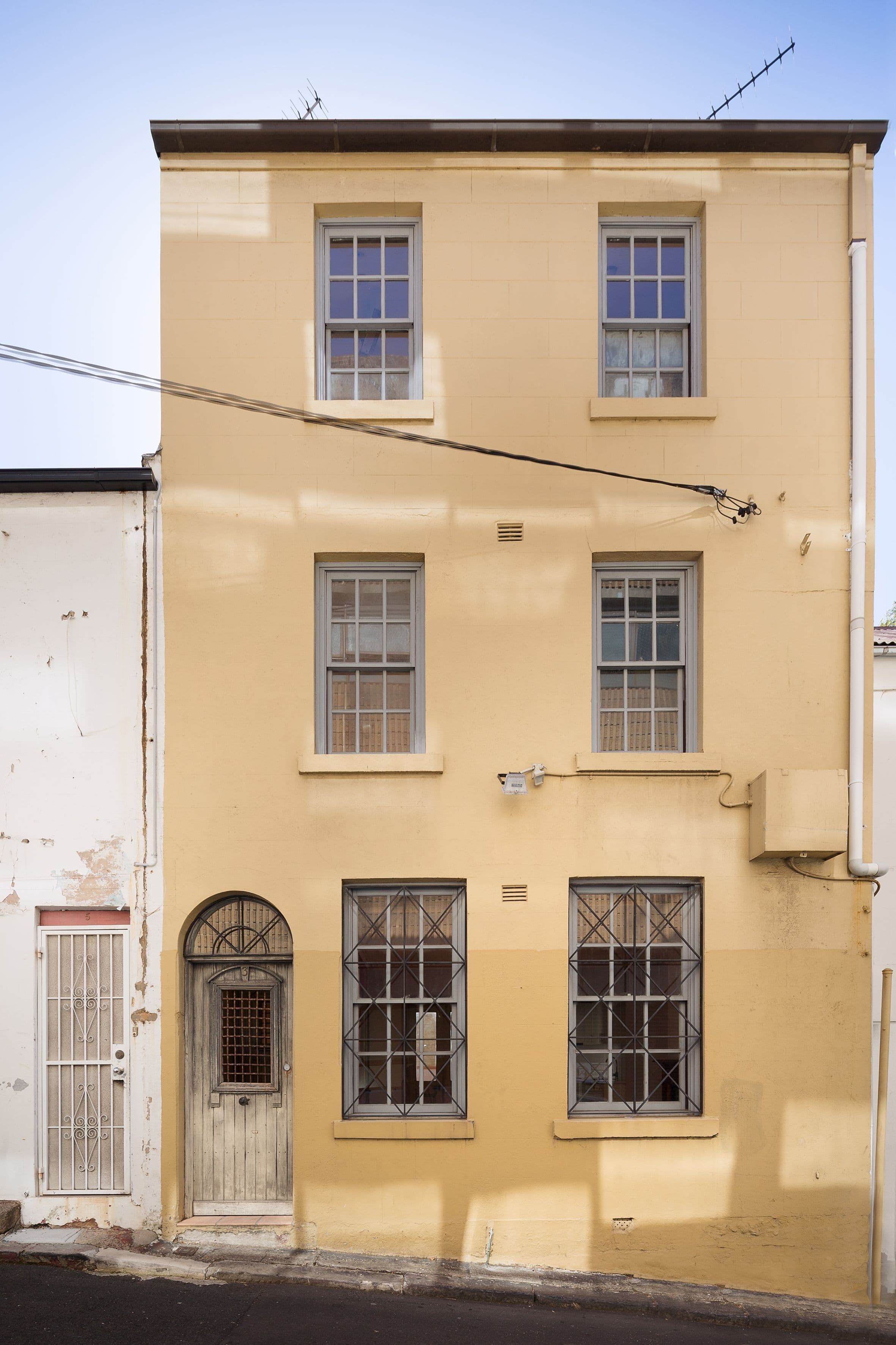 3 Little Bloomfield Street, Surry Hills - Thumbnail 2