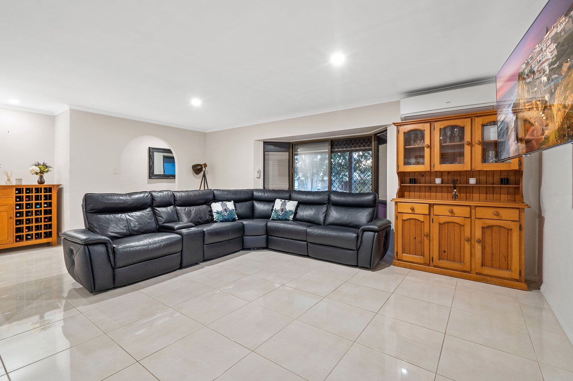 3 Ebbro Court, Daisy Hill QLD 4127, Daisy Hill - Thumbnail 2