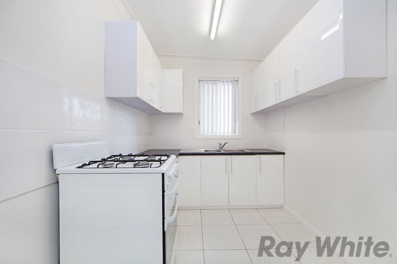 4 Blackford Avenue, KANWAL NSW 2259, Kanwal - Thumbnail 2