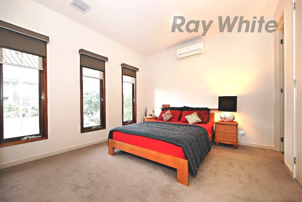6 Haslewood Street, Point Cook VIC 3030, Point Cook - Thumbnail 8