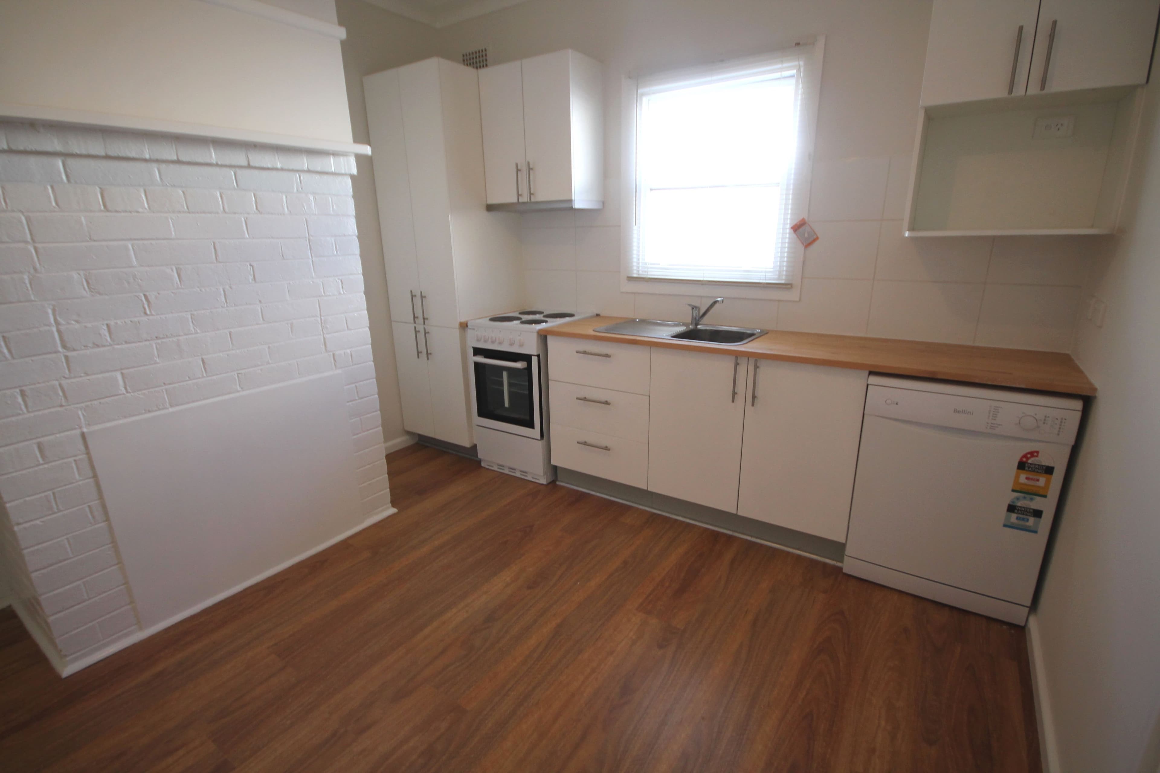 43 Yass Street, Young - Thumbnail 3
