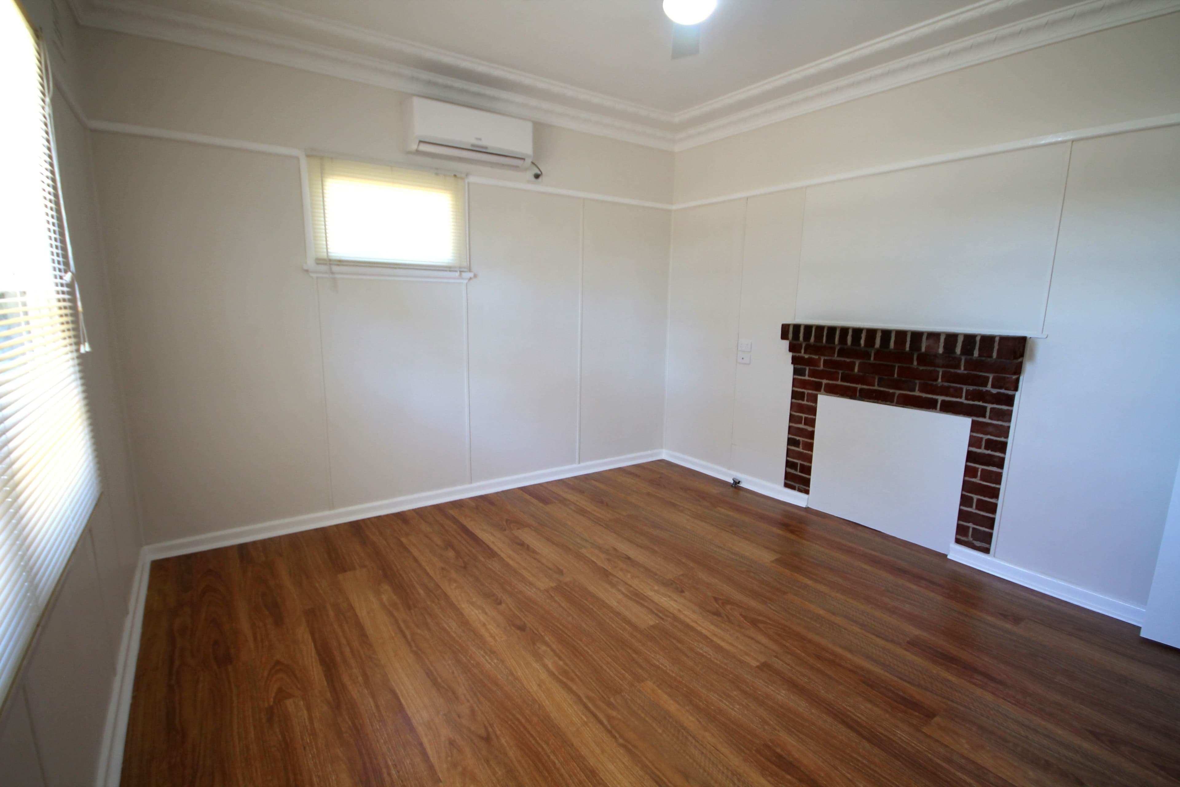 43 Yass Street, Young - Thumbnail 5