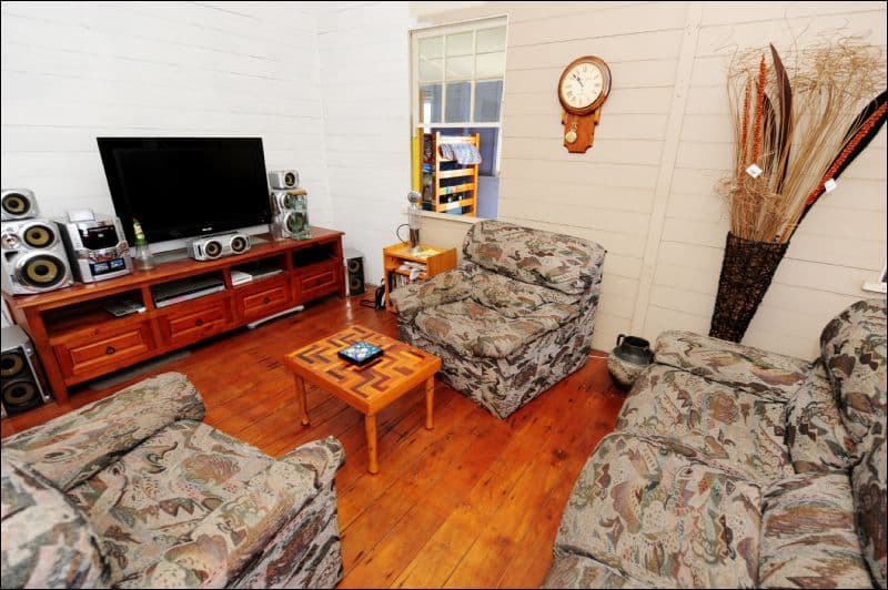 12 Eden Street, GLADSTONE QLD 4680, Gladstone Central - Thumbnail 5