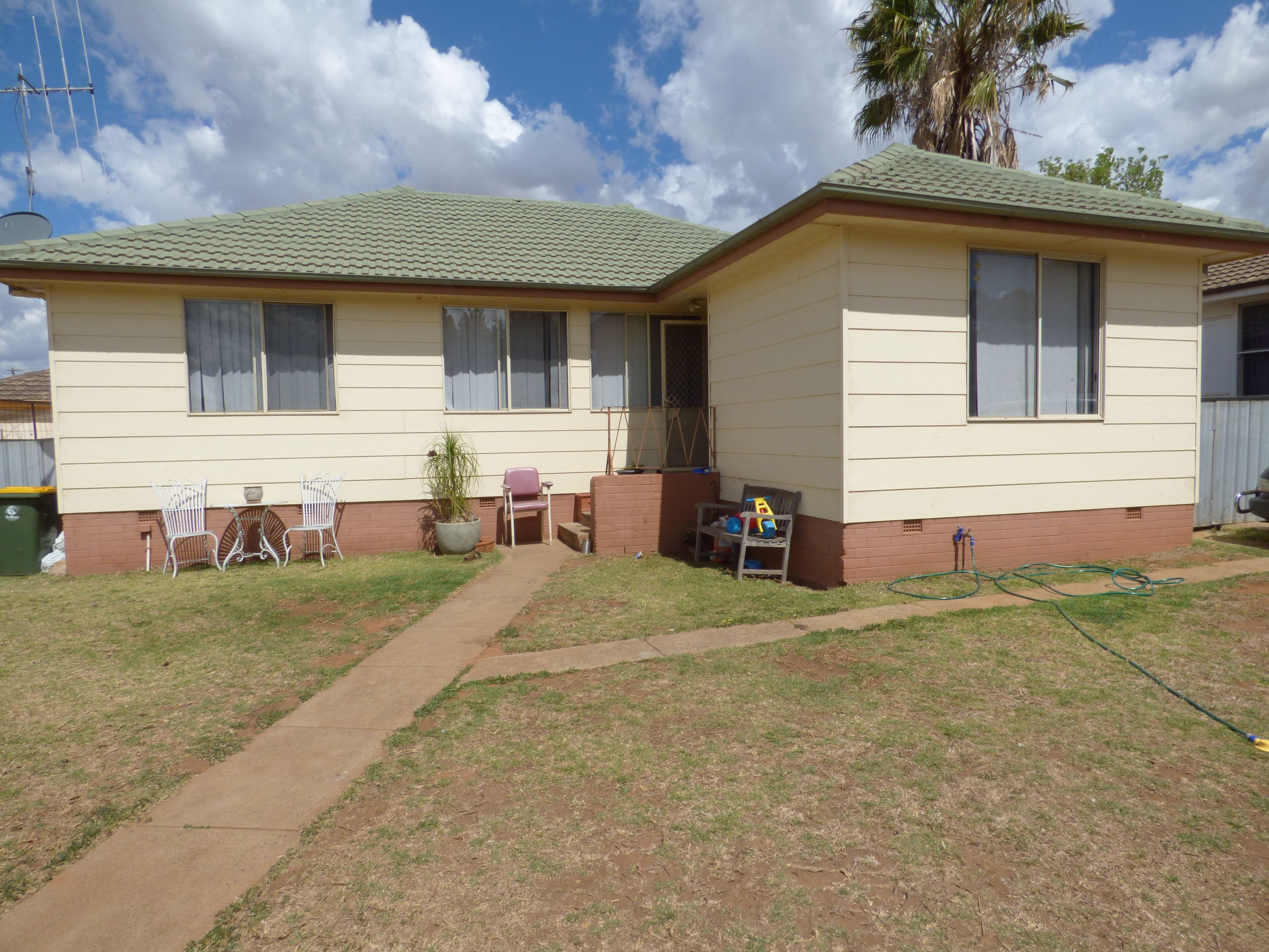 30 Scrivener Street, Forbes - Image 1