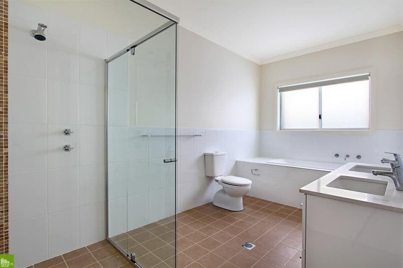 10 Waterford Terrace, ALBION PARK NSW 2527, Albion Park - Thumbnail 3