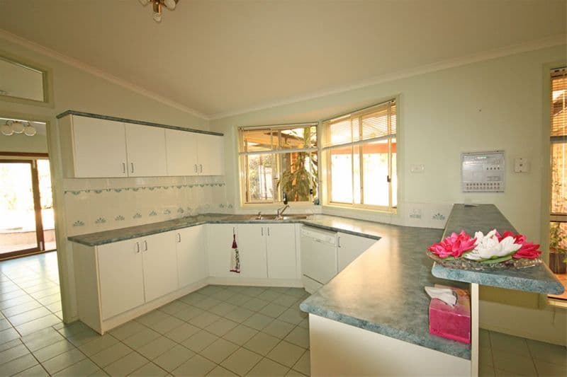 6 Childs Place, MOUNT ANNAN NSW 2567, Mount Annan - Thumbnail 3